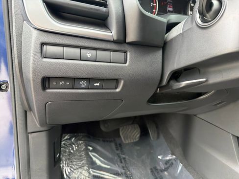 Used 2023 Nissan Rogue SV w/ SV Premium B Package FWD image 21