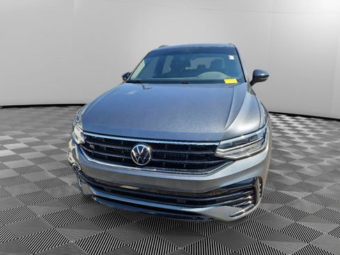 Used 2024 Volkswagen Tiguan SE R-Line w/ MDO Package, Two-Row AWD/4WD image 2