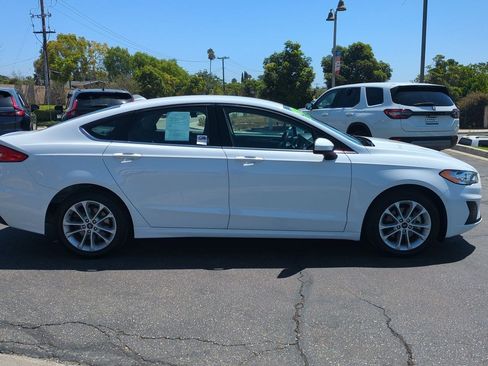 Used 2020 Ford Fusion SE FWD image 5