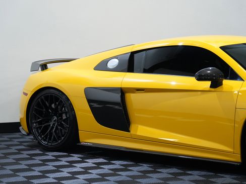 Used 2017 Audi R8 V10 plus image 13