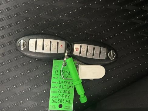 Used 2016 Nissan Altima 2.5 SV FWD image 24