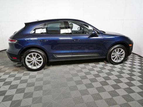 Certified 2022 Porsche Macan AWD/4WD image 27