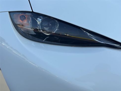 Used 2020 MAZDA MX-5 Miata 100th Anniversary RWD image 9