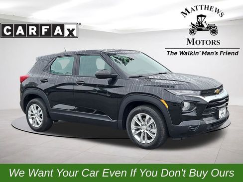 Used 2022 Chevrolet TrailBlazer LS FWD image 1