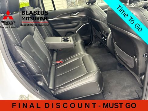 Used 2023 Jeep Grand Cherokee 4WD 4xe image 43