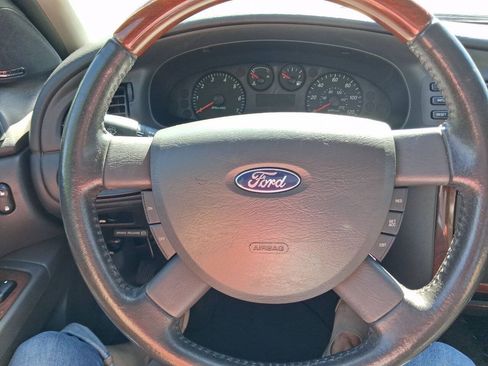 Used 2005 Ford Taurus SEL FWD image 24