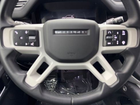 Used 2025 Land Rover Defender 110 S AWD/4WD image 56