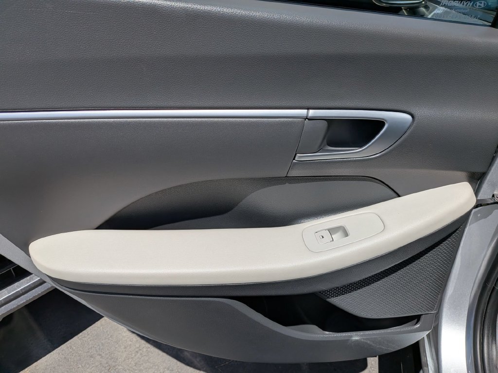 Used 2025 Hyundai Sonata SEL FWD image 25