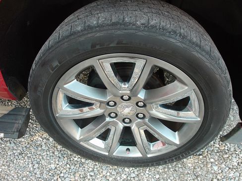 Used 2015 Chevrolet Tahoe LTZ RWD image 49