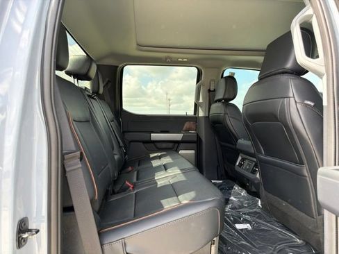 New 2026 Ford F250 Lariat w/ Black Appearance Package AWD/4WD image 27