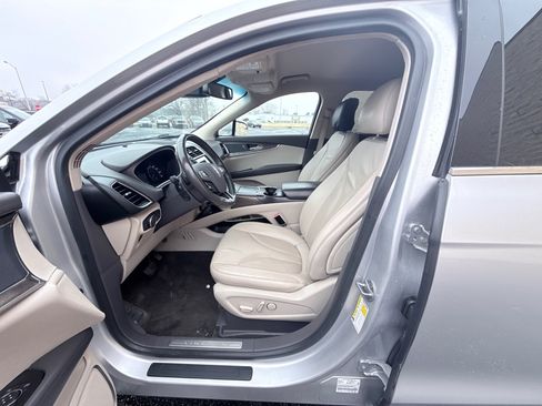 Used 2016 Lincoln MKX Select w/ Climate Package image 10