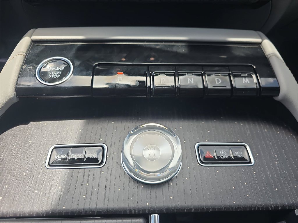 New 2027 Lincoln Navigator L Black Label RWD image 20