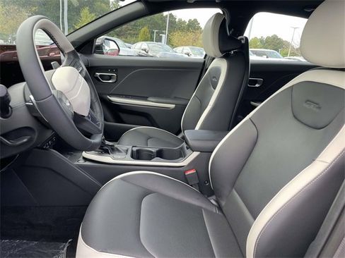 New 2025 Kia K4 GT-Line w/ GT-Line Premium Package image 24