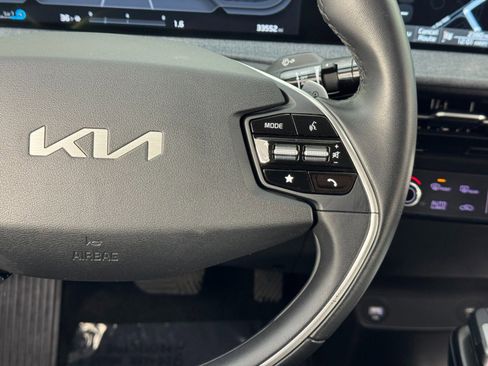 Used 2022 Kia EV6 Wind image 22