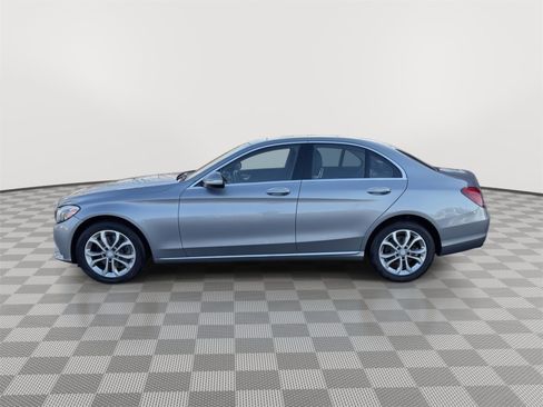 Used 2015 Mercedes-Benz C 300 4MATIC Sedan image 4