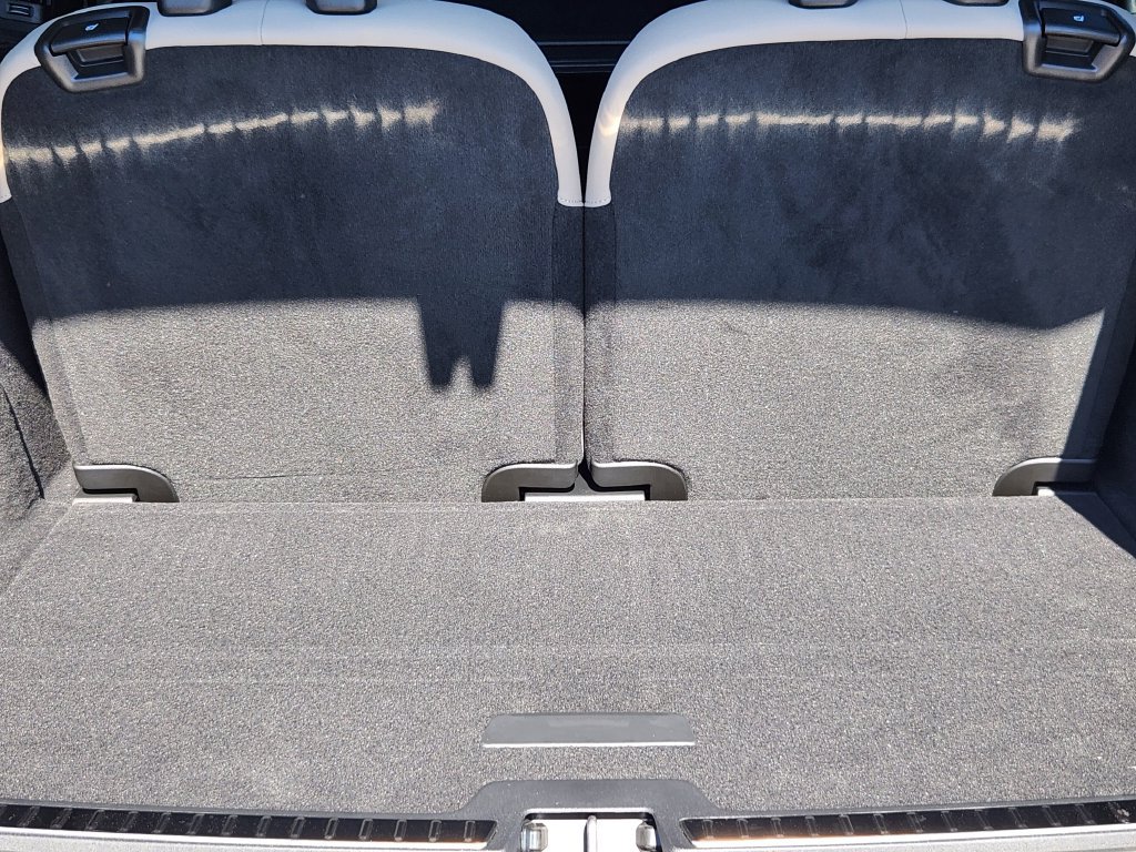 New 2027 Volvo XC90 T8 Plus AWD/4WD image 32