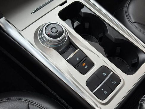 Certified 2022 Ford Explorer XLT w/ Equipment Group 202A image 47