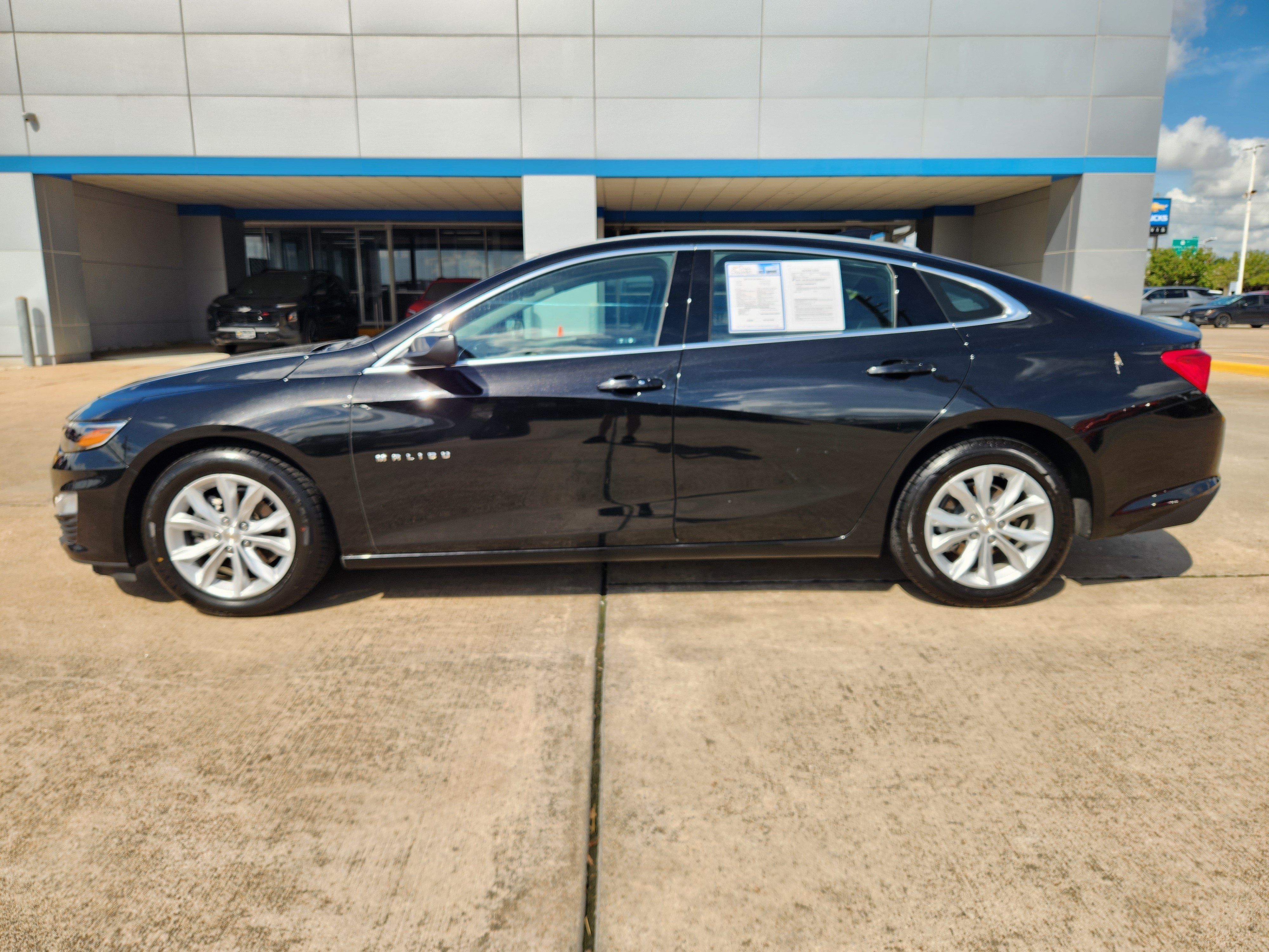 Certified 2025 Chevrolet Malibu LT FWD image 5
