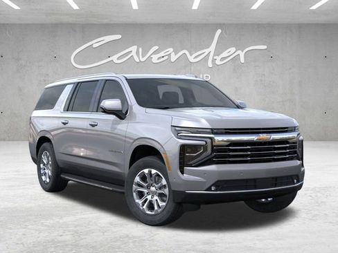 New 2026 Chevrolet Suburban LT w/ Comfort Package AWD/4WD image 7