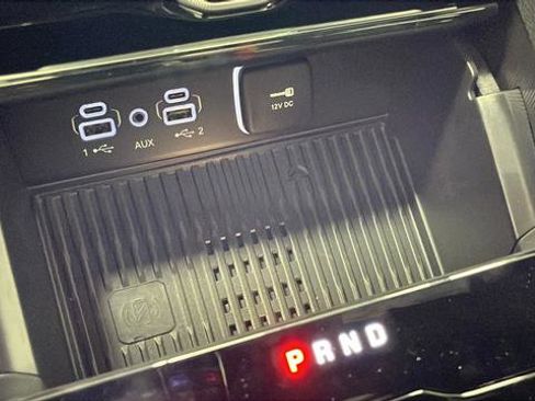 New 2026 Jeep Grand Cherokee Altitude image 38