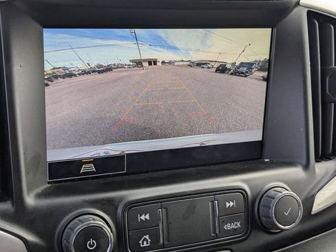 Used 2024 GMC Terrain SLE w/ Driver Convenience Package image 24