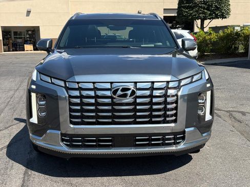 Used 2025 Hyundai Palisade Calligraphy AWD/4WD image 2