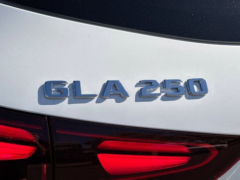 Used 2026 Mercedes-Benz GLA 250 image 19