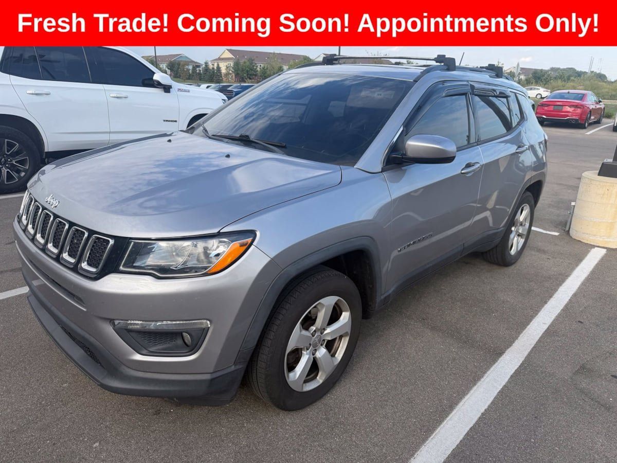 Used 2018 Jeep Compass Latitude w/ Popular Equipment Group AWD/4WD image 1