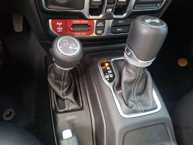 Used 2024 Jeep Wrangler Unlimited Rubicon 4xe AWD/4WD image 14