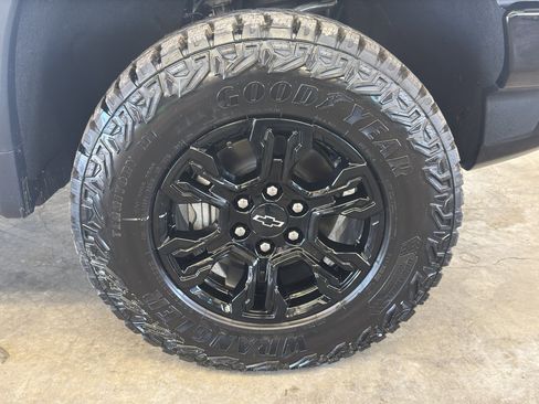 New 2026 Chevrolet Silverado 1500 ZR2 AWD/4WD image 14