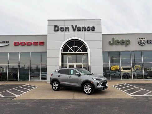 Used 2024 Buick Encore GX Preferred w/ Comfort Package image 1