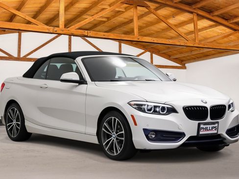 Used 2019 BMW 230i Convertible w/ Convenience Package RWD image 6