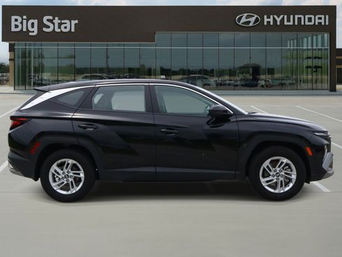 Used 2026 Hyundai Tucson SE FWD image 5