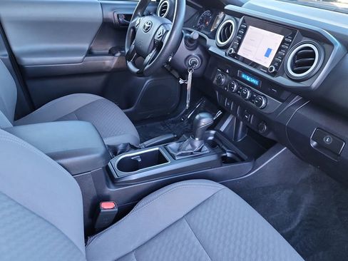Used 2022 Toyota Tacoma SR AWD/4WD image 18
