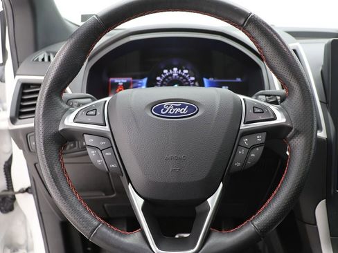Used 2022 Ford Edge ST-Line image 17