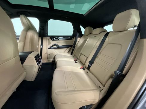 Used 2022 Porsche Cayenne GTS image 24