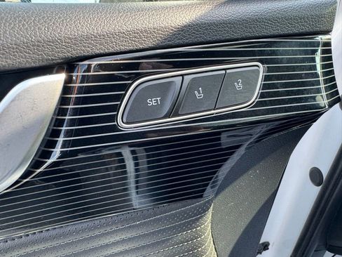 Used 2023 Hyundai Palisade Calligraphy image 18