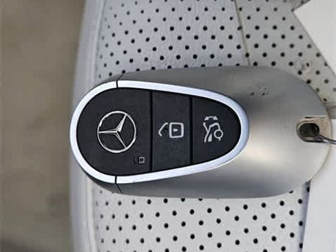 Certified 2023 Mercedes-Benz EQE 500 4MATIC SUV image 29