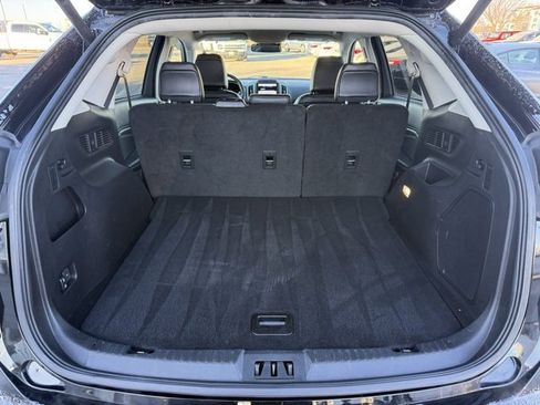 Certified 2024 Ford Edge Titanium image 10