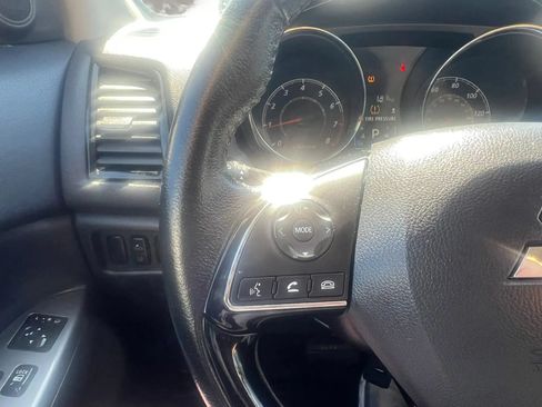 Used 2024 Mitsubishi Outlander Sport SE AWD/4WD image 19