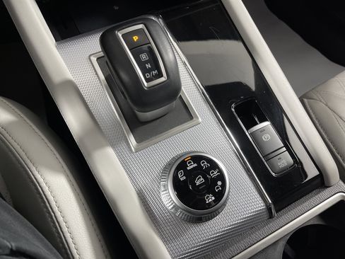 Used 2024 Mitsubishi Outlander SEL image 26