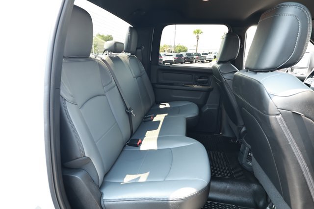 Used 2025 RAM 2500 Tradesman w/ Chrome Appearance Group AWD/4WD image 30