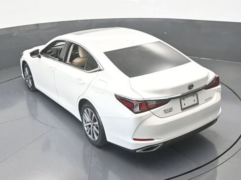 Used 2019 Lexus ES 350 w/ Premium Package image 58