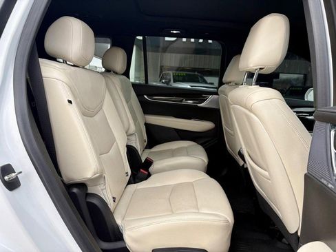 Used 2020 Cadillac XT6 Sport image 12