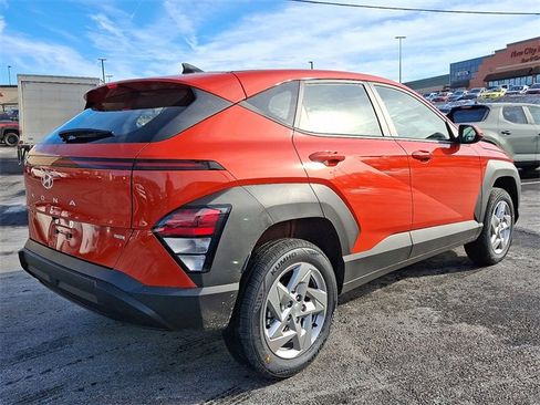 New 2026 Hyundai Kona SE image 4