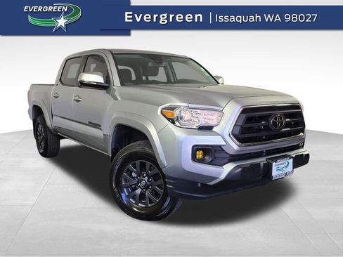 Used 2023 Toyota Tacoma SR5 w/ Technology Package image 1