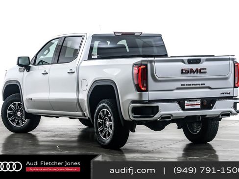 Used 2025 GMC Sierra 1500 AT4 image 12