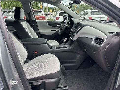 Used 2024 Chevrolet Equinox LS w/ Driver Confidence II Package AWD/4WD image 9