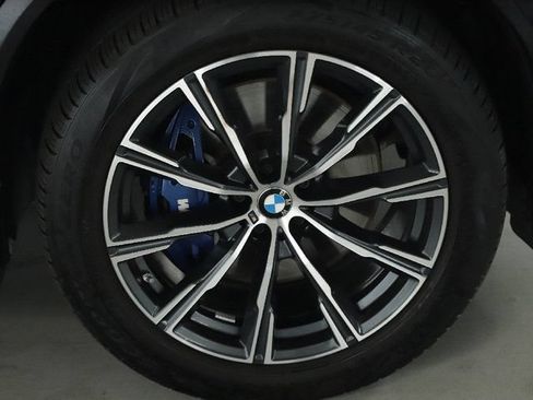 Used 2023 BMW X5 xDrive40i w/ M Sport Package AWD/4WD image 12