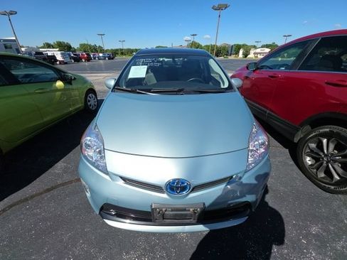 Used 2014 Toyota Prius Four w/ Solar Roof Package FWD image 6